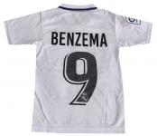 2022/23-as Real Madrid hazai mezgarnitúra Benzema felirattal