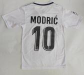 2022/23-as Real Madrid hazai mezgarnitúra Modric felirattal